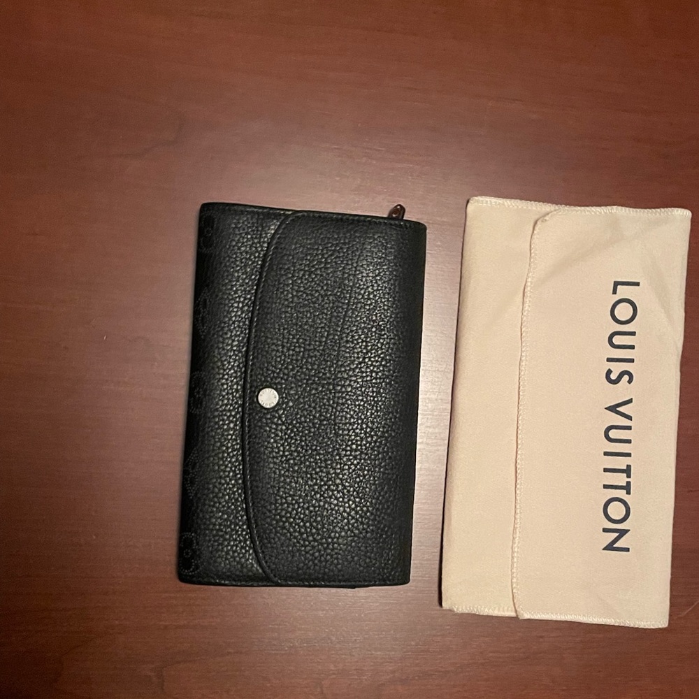 Louis Vuitton Iris wallet